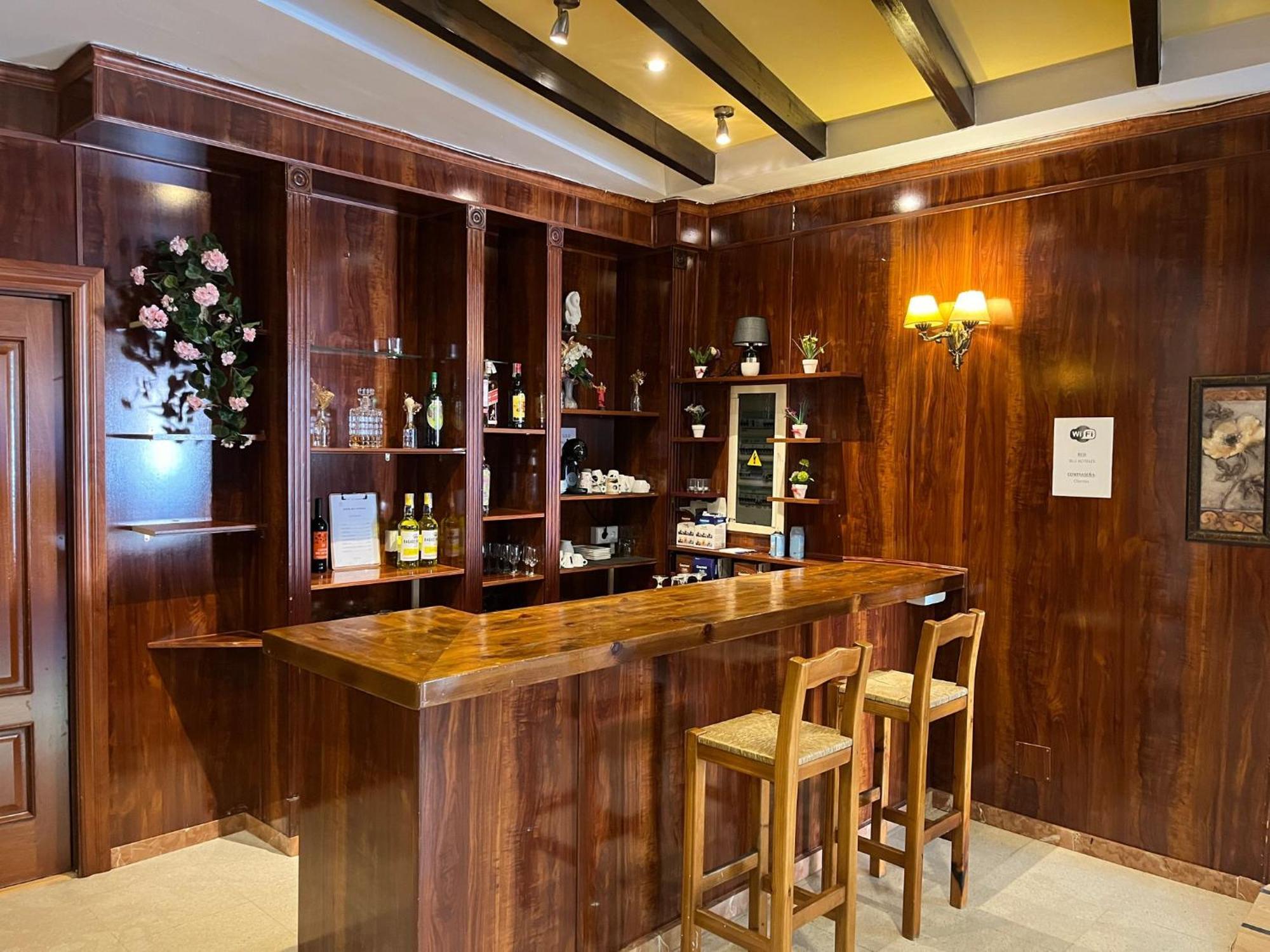 פליגרוס Hospedium Hotel Blu Fonseca מראה חיצוני תמונה